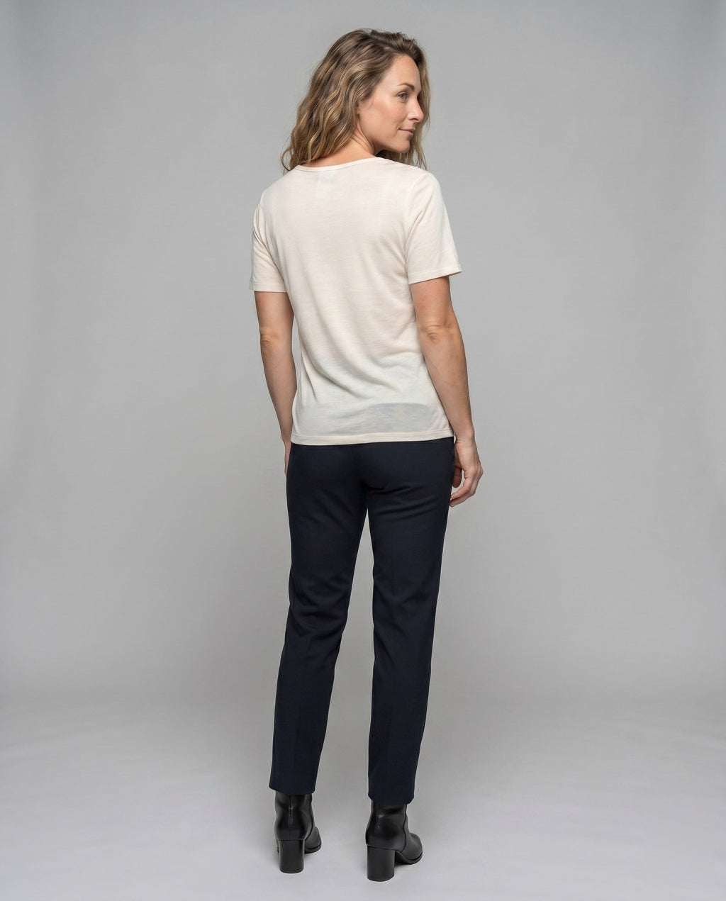 Product 15611839840586 - back_view