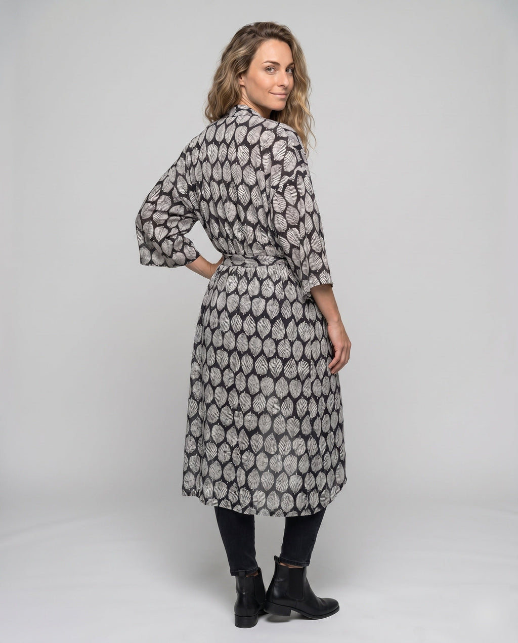 Product 15622878527818 - back_view
