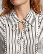 Product 15627222745418 - close_up_detail