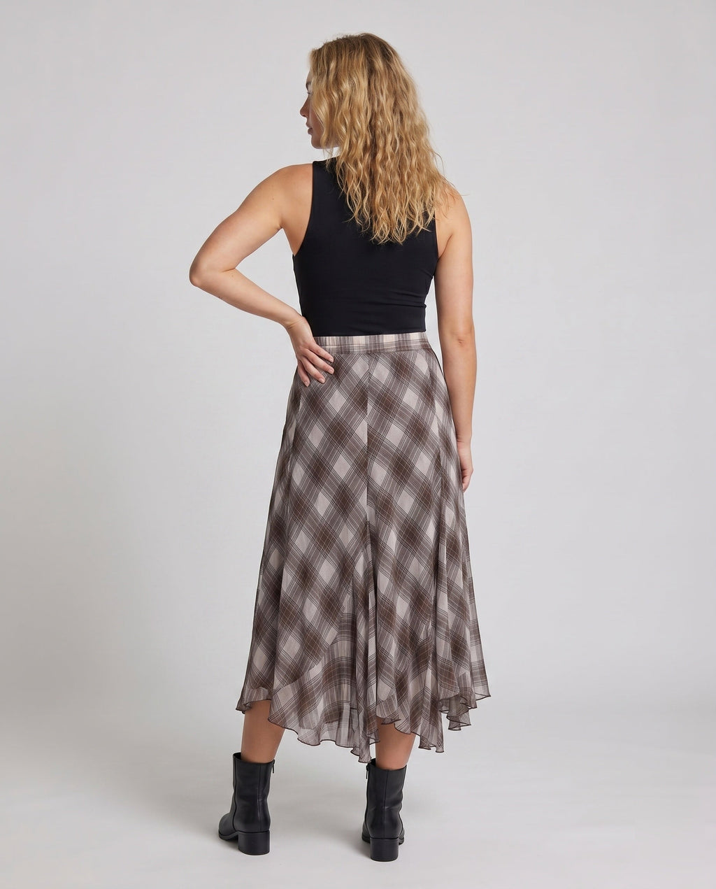 Product 15629095928138 - back_view