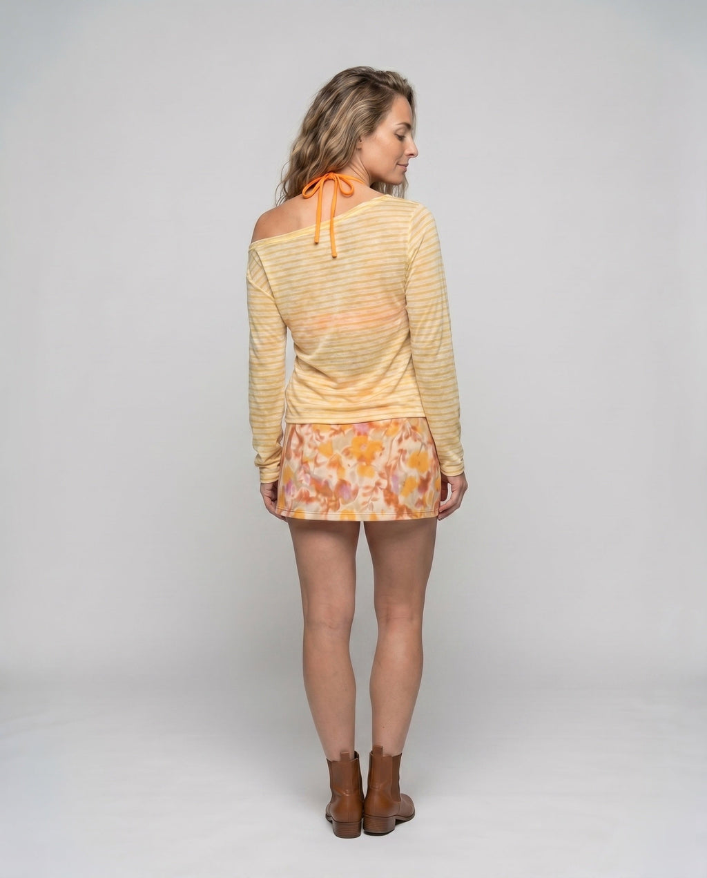 Product 15637857599818 - back_view