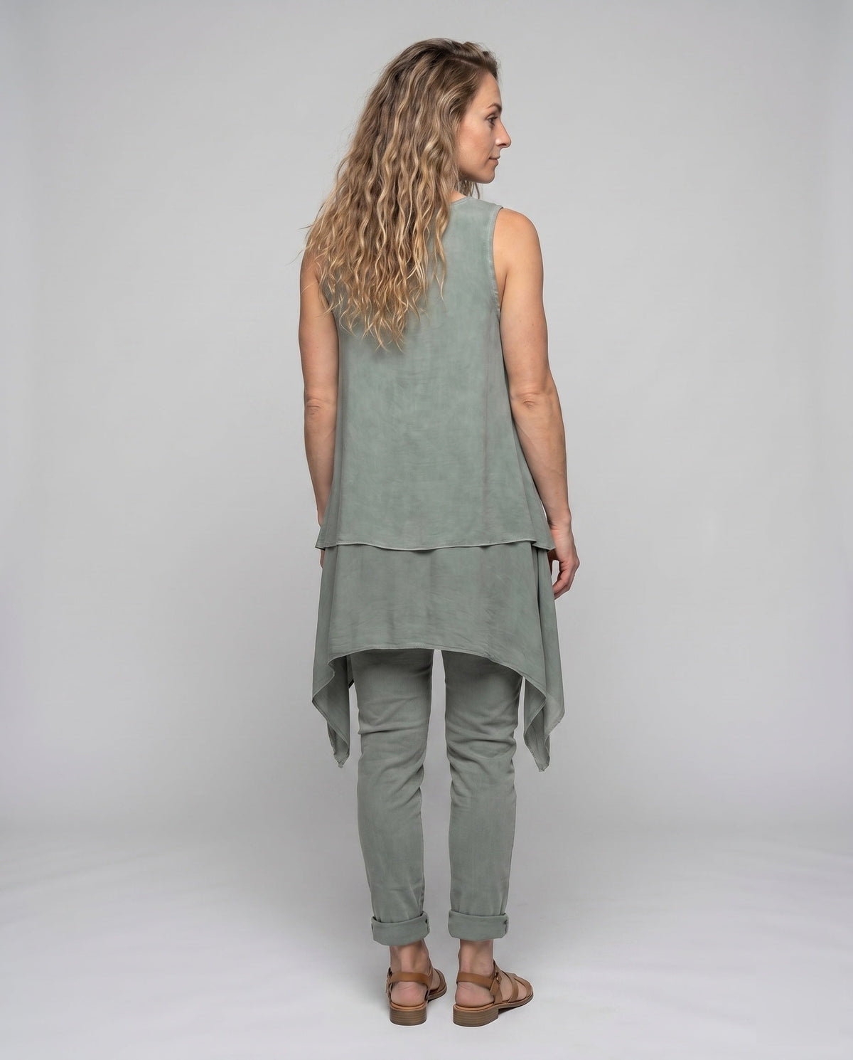 Product 15638171812170 - back_view