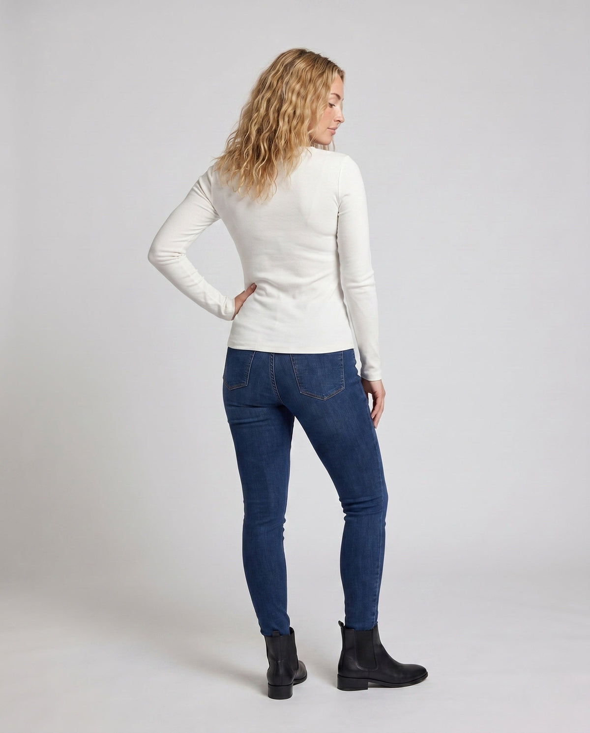 Product 15659669750090 - back_view