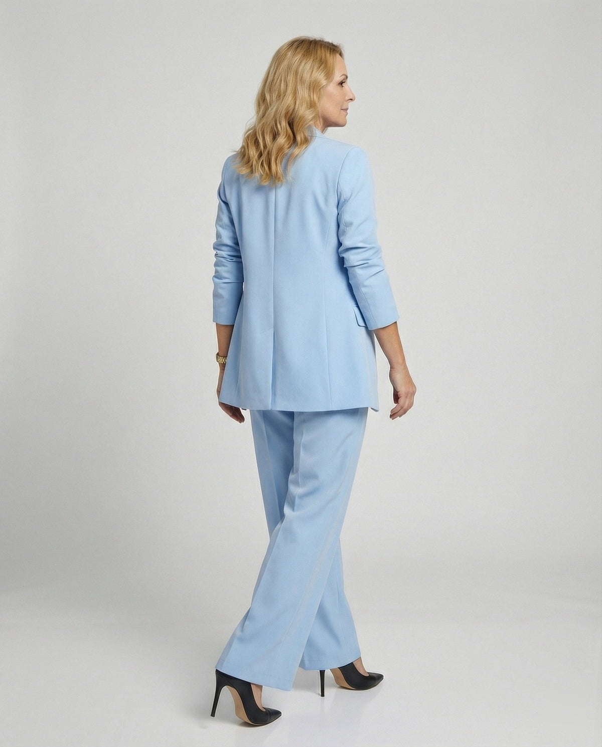 Women's Two-Piece Blazer and Pants Set