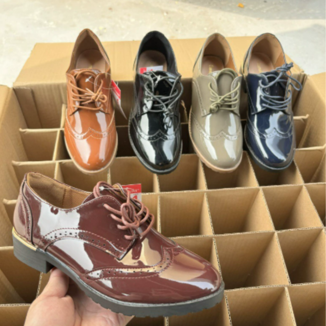 Comfortable Elegant Vintage Shoes with Shiny Leather