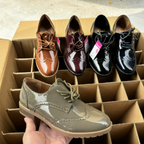 Comfortable Elegant Vintage Shoes with Shiny Leather