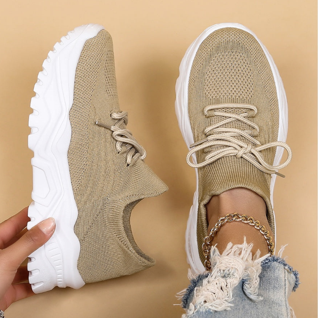 Comfortable Lightweight Women's Everyday Sneakers