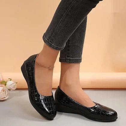 Breathable Leather Shoes with Non-Slip Sole